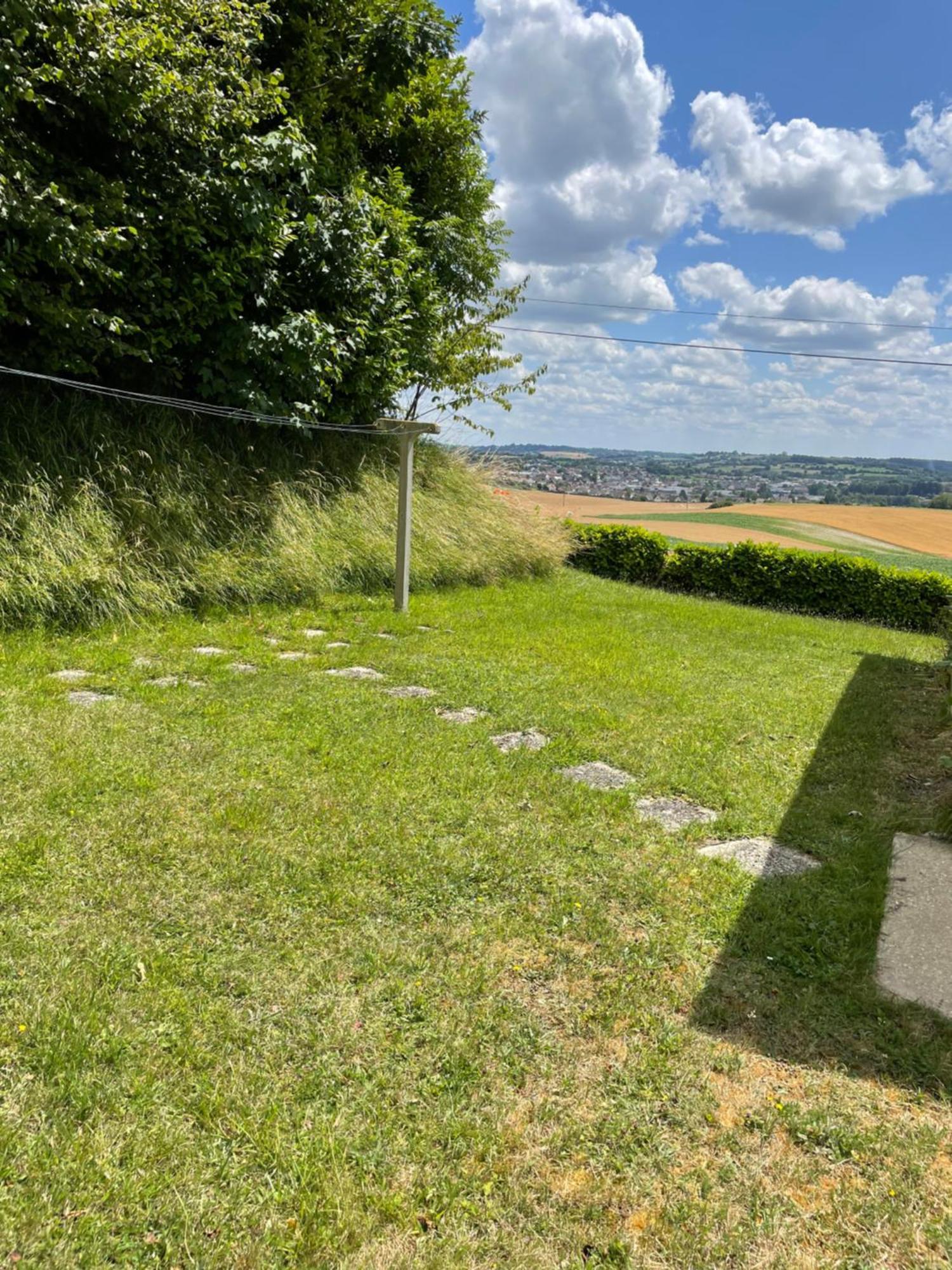 Maison Sur La Colline Hébergement de vacances *